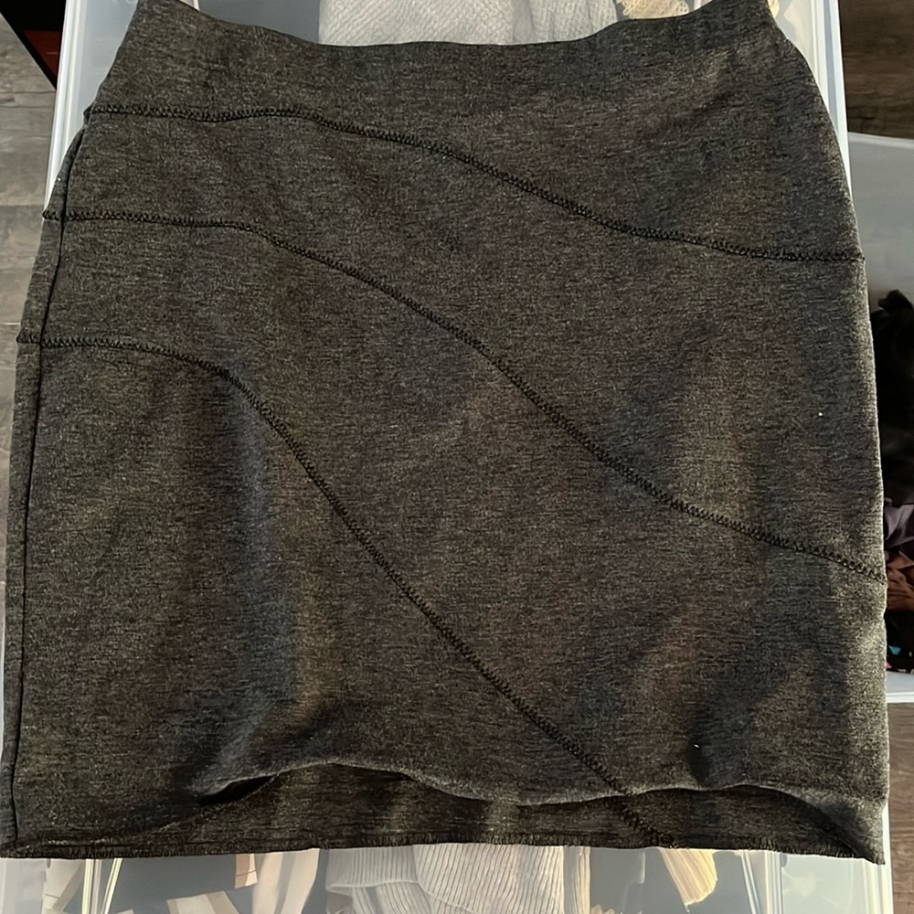 Grey skirt
